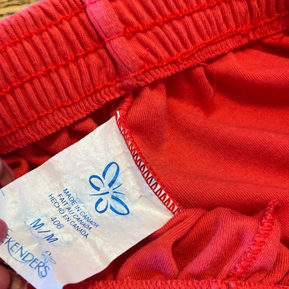 Weekenders Vintage Athletic Shorts in Vibrant Red with Breathable Fabric M - Picture 6 of 6
